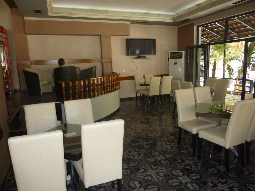 Joy Hotel Sarandë